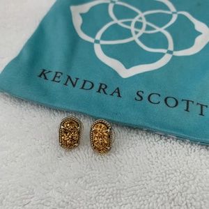 Ellie Gold Stud Earrings in Sand Drusy